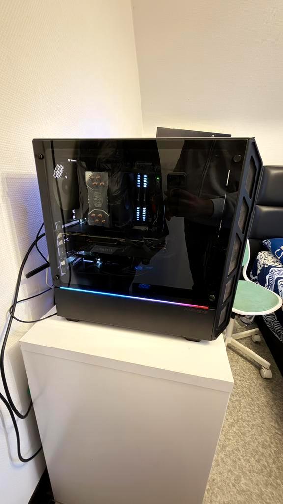 Pc ruilen tegen ps5, Computers en Software, Desktop Pc's, Gebruikt, 4 Ghz of meer, SSD, 16 GB, Met videokaart, Gaming, Ophalen