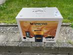 Cafetière Nespresso, Réservoir d'eau amovible, Comme neuf, Dosettes et capsules de café, 2 à 4 tasses