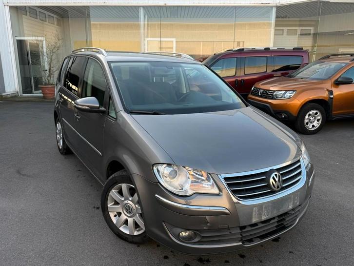 VW Touran Highline 2.0TDI 100kW Euro 4 Jaar 09/2009, Auto's, Volkswagen, Bedrijf, Touran, ABS, Airbags, Airconditioning, Alarm