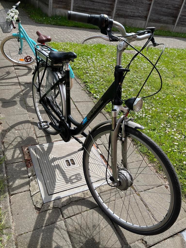Elektrische damesfiets 28inch, 51 tot 55 cm, Ophalen, Gebruikt, Minder dan 30 km per accu