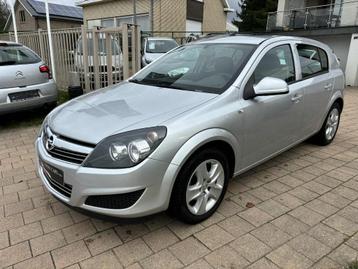 Opel astra benzine 2012 beschikbaar voor biedingen