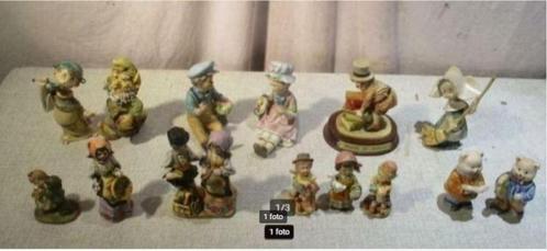 14 magnifiques figurines en poterie et porcelaine, Collections, Statues & Figurines, Comme neuf, Enlèvement ou Envoi