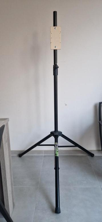 Dartstandaard beschikbaar voor biedingen