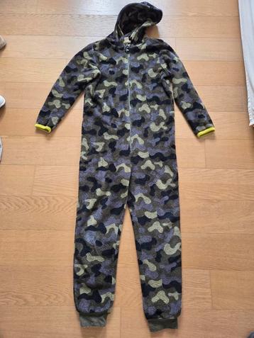 Onesie in camo kleuren maat 158/164 beschikbaar voor biedingen