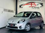 Renault Twingo 1.2i * GARANTIE 12 MOIS * 1ER PROP *, Autos, Renault, Berline, 1025 kg, Tissu, Achat