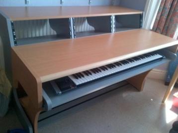 Music Desk Zaor Miza XL wood et grey beschikbaar voor biedingen