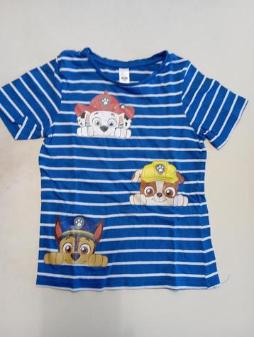 4 T-shirts maat 122  beschikbaar voor biedingen