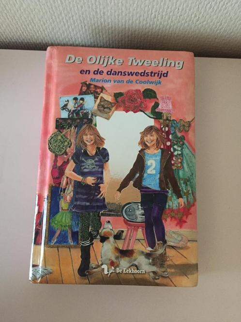 De Olijke Tweeling En De Danswedstrijd, Boeken, Kinderboeken | Jeugd | onder 10 jaar, Gelezen, Ophalen of Verzenden