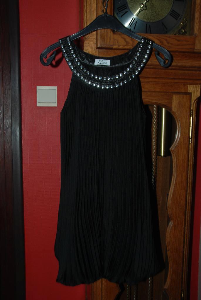 Zwarte „" Cleopatra "” kerstjurk T152 of 11/12A als NIEUW!”, Kinderen en Baby's, Kinderkleding | Maat 152, Zo goed als nieuw, Meisje