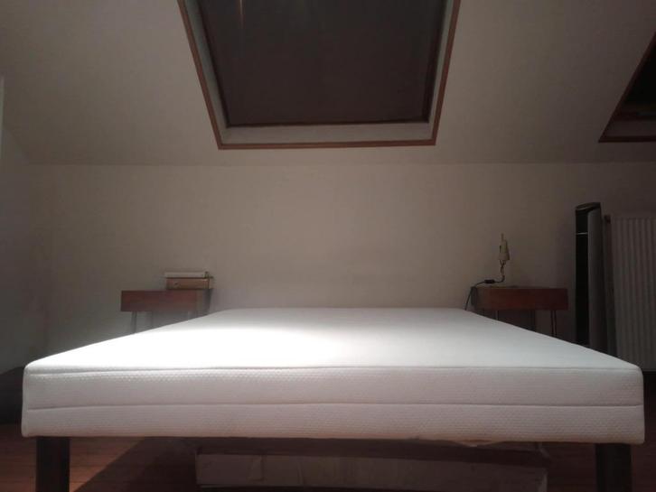 Sommierbed - 140x190 cm - Cosmos-model - The Matras King, Huis en Inrichting, Slaapkamer | Matrassen en Bedbodems, Zo goed als nieuw