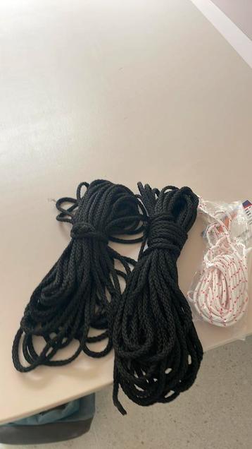 2 touwen van diameter 6,5 mm - 15 m lang beschikbaar voor biedingen