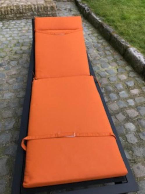 LIGBEDKUSSEN MOSTERDGEEL EN ORANJE, Tuin en Terras, Ligbedden, Nieuw, Ophalen