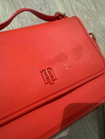 Tommy Hilfiger handtas beschikbaar voor biedingen