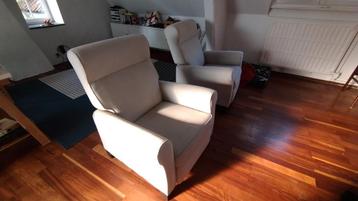 Paar IKEA relaxfauteuils beschikbaar voor biedingen