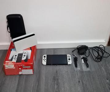 Nintendo switch oled  beschikbaar voor biedingen