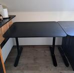 Verstelbare bureau Bekant Ikea, Huis en Inrichting, Bureaus, Ophalen, Gebruikt, Bureau