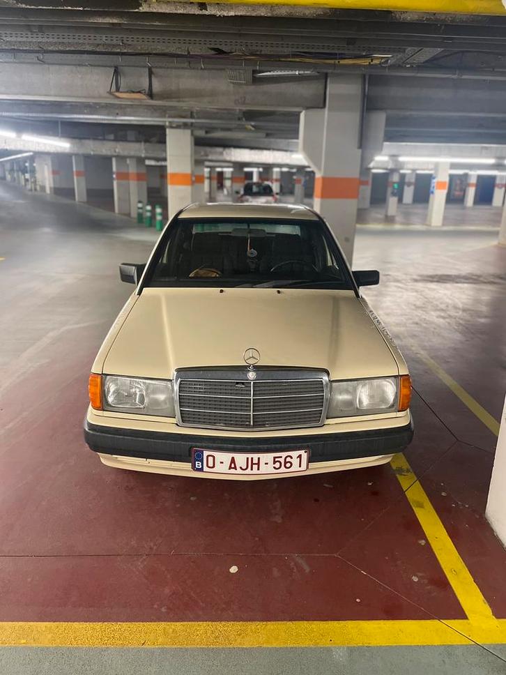 MERCEDES-BENZ 190E 1.8 BENZINE OLDTIMER | PROPER | 1991, Auto's, Mercedes-Benz, Bedrijf, ABS, Airbags, Alarm, Android Auto, Apple Carplay
