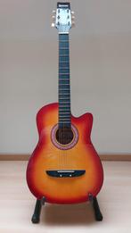 Belle guitare 97 cm de haut - 35 cm de large, Guitare classique ou espagnole, Utilisé, Enlèvement ou Envoi