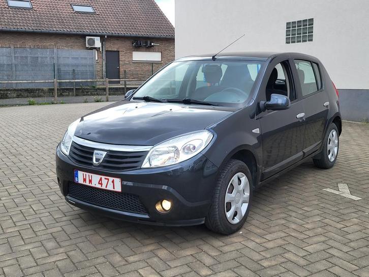 Dacia sandero 1.2 benzine met airco 85.000 km, Auto's, Dacia, Bedrijf, Sandero, Benzine, Handgeschakeld, Ophalen