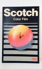 Panneau d'horlogerie publicitaire en film couleur Vintage SC, Ustensile, Utilisé, Enlèvement ou Envoi