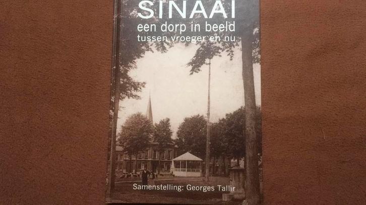 Sinaai een dorp in beeld tussen vroeger en nu, Boeken, Geschiedenis | Stad en Regio, Zo goed als nieuw, Ophalen