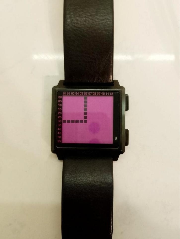 Esprit digitale horloge unisex, Handtassen en Accessoires, Horloges | Dames, Zo goed als nieuw, Esprit, Ophalen