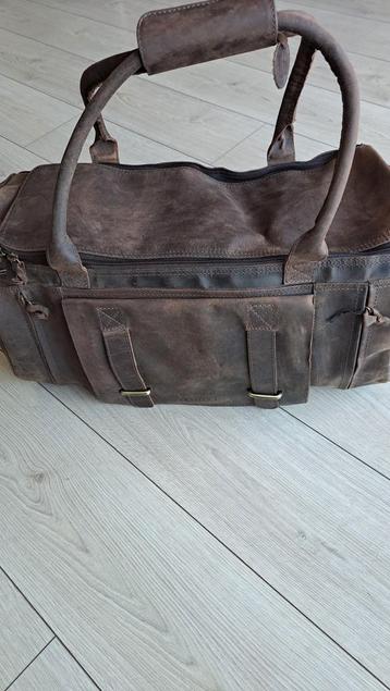 Nieuwe leren reistas, leren rugzak, diploma koffer beschikbaar voor biedingen