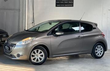 ***Peugeot 208 Automatique 12 maanden garantie  beschikbaar voor biedingen