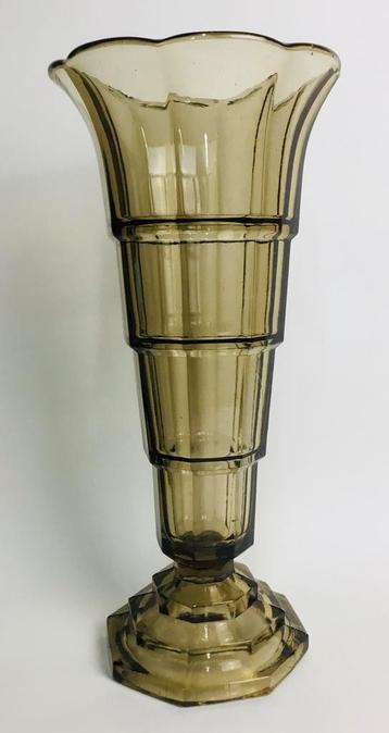Verreries Scailmont Antieke Art Deco glazen vaas beschikbaar voor biedingen