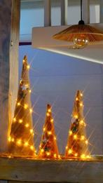 Decoratie herfst-winter, kegels van alpacawol met lichtjes, Ophalen of Verzenden, Nieuw