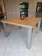 Tafel in vierkant 120x120cm, 100 à 150 cm, Quatre personnes, Carré, 100 à 150 cm