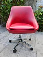 Chaise pivotante vintage rouge, Ophalen, Gebruikt, Vintage mid century, Metaal