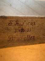 Très ancienne presse à cigares