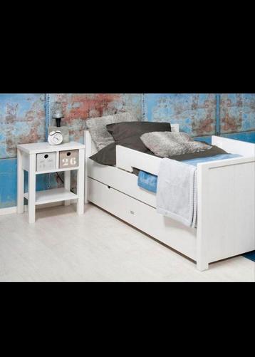 Bobita 1 persoonsbed met matras beschikbaar voor biedingen