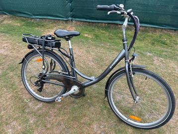 Elektrische damesfiets beschikbaar voor biedingen
