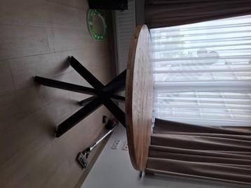 Ronde tafel mango hout massief, Huis en Inrichting, Tafels | Eettafels, Ophalen, Rond, Zo goed als nieuw, Vier personen