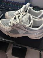 new balance 725 taile 44 avec boite, Sport en Fitness, Loopsport en Atletiek, Ophalen, Zo goed als nieuw