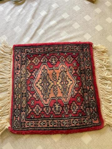 Oosters tapijtje Karachi beschikbaar voor biedingen