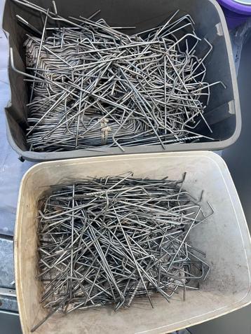 Spouwhaken beschikbaar voor biedingen