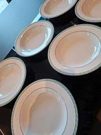 Pieces de service de table en porcelaine. POLOGNE, Enlèvement