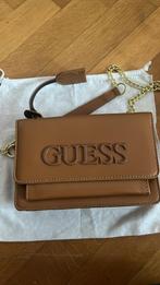 Bruine guess schoudertas, Handtassen en Accessoires, Tassen | Damestassen, Ophalen, Nieuw, Bruin, Schoudertasje