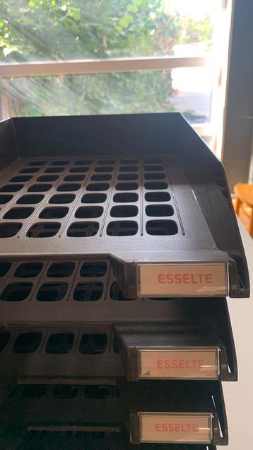 Esselte sorteerbakjes A4 - bruin beschikbaar voor biedingen