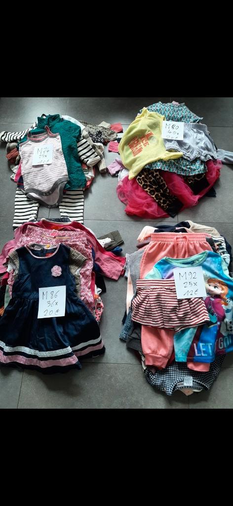 350 vêtements pour bébés et enfants de toutes tailles., Enfants & Bébés, Paquets de vêtements pour enfants, Comme neuf, Enlèvement ou Envoi