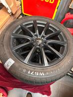 Winterbanden jeep grand cherokee wk2, Auto-onderdelen, Banden en Velgen, Ophalen, Gebruikt, 265 mm, Banden en Velgen