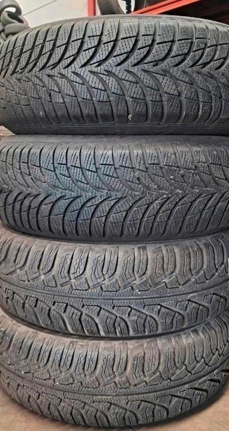 1856515 185/65/15 185/65r15 winter Goodyear en Uniroyal, Auto diversen, Autosport-onderdelen, Ophalen