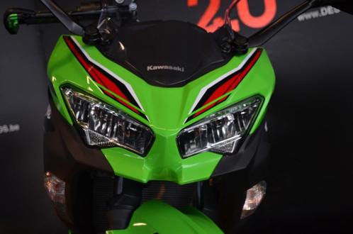 Kawasaki Ninja 400 ex demo 1060 km, Yoshimura uitlaat etc, Motoren, Motoren | Kawasaki, Bedrijf, Sport, 12 t/m 35 kW, 2 cilinders