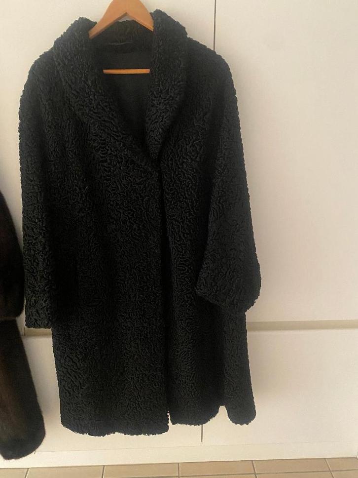 Astrakan bontmantel - Depreiter La Panne, Kleding | Dames, Jassen | Winter, Gedragen, Maat 46/48 (XL) of groter, Zwart, Ophalen