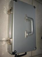 Nieuwe aluminium koffer met 6 vakken + sleutels voor opslag, Handtassen en Accessoires, Koffers, Overige materialen, Minder dan 50 cm