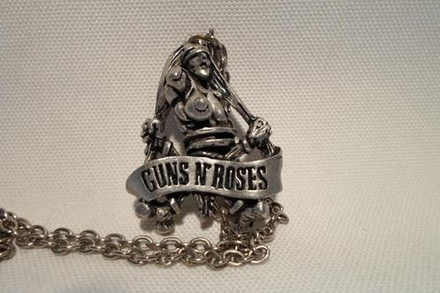 Collier et pendentif Guns N'Roses 1992, Collections, Musique, Artistes & Célébrités, Comme neuf, Autres types, Enlèvement