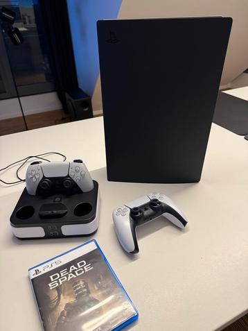 PS5 disc versie / 2 controllers / 1 game / laadstation beschikbaar voor biedingen